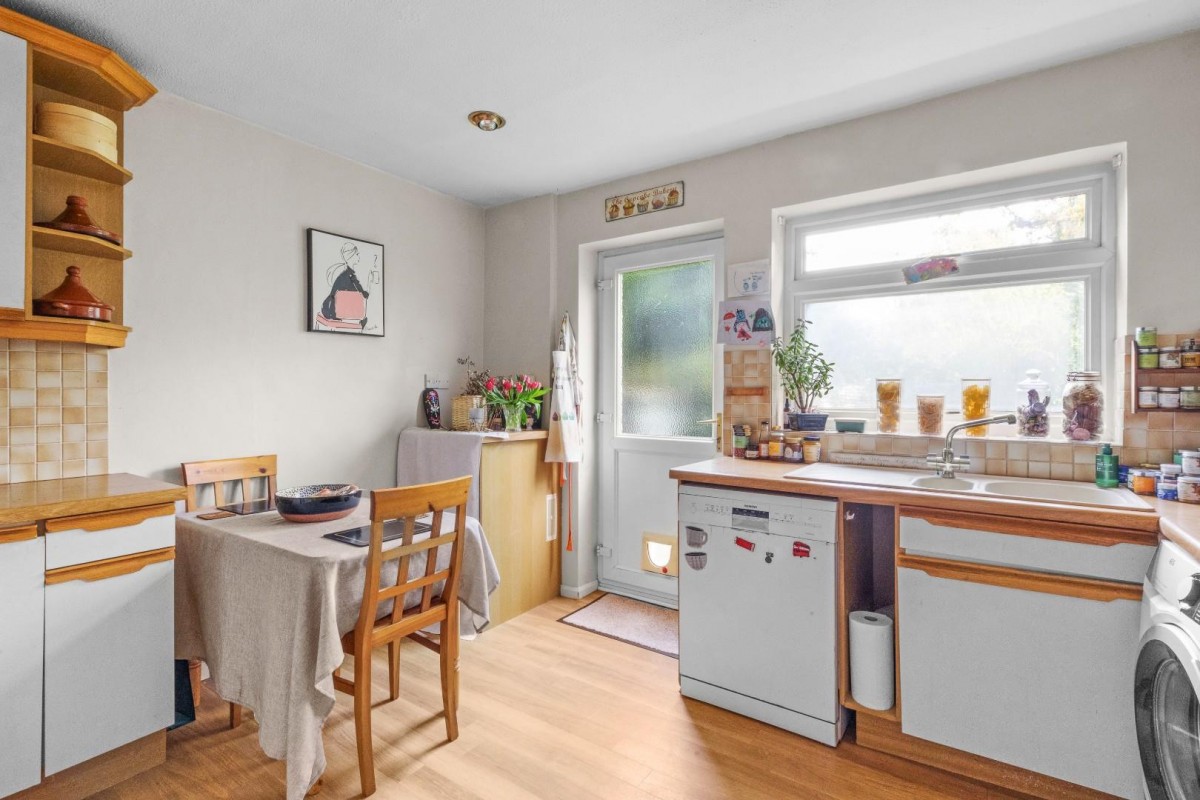 Devonshire Close, Amersham, Buckinghamshire, HP6 5JG