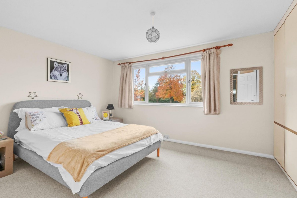 Devonshire Close, Amersham, Buckinghamshire, HP6 5JG