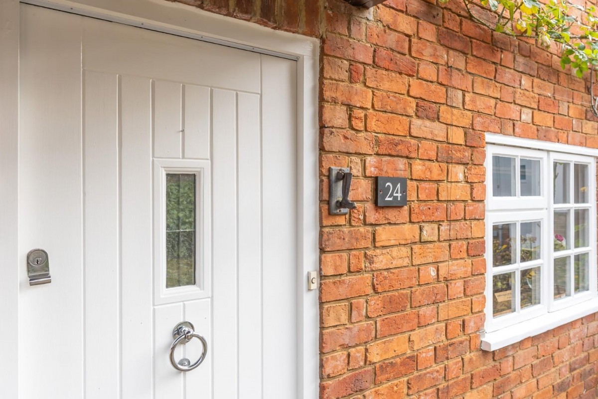 London Road, Aston Clinton, Aylesbury