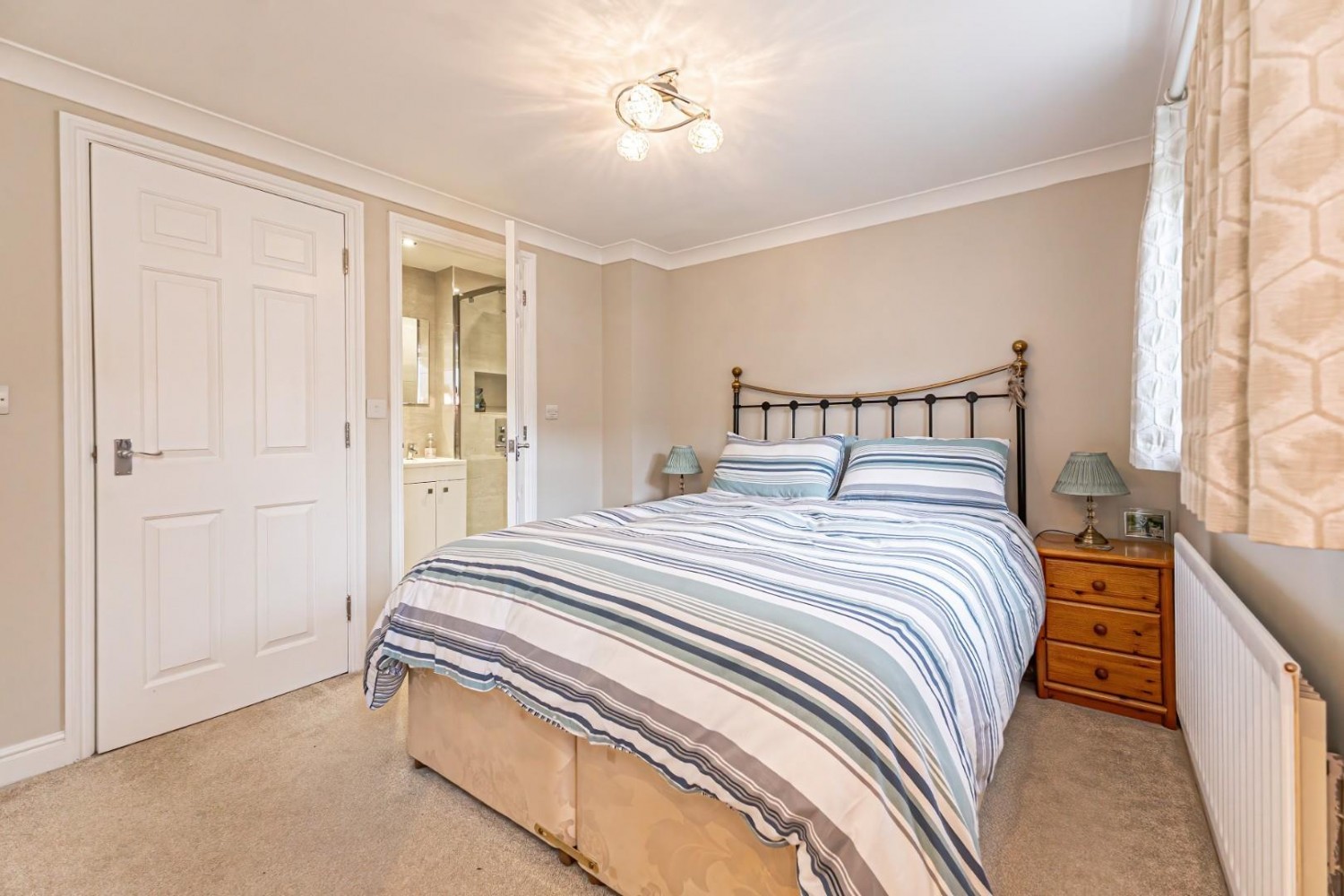 London Road, Aston Clinton, Aylesbury