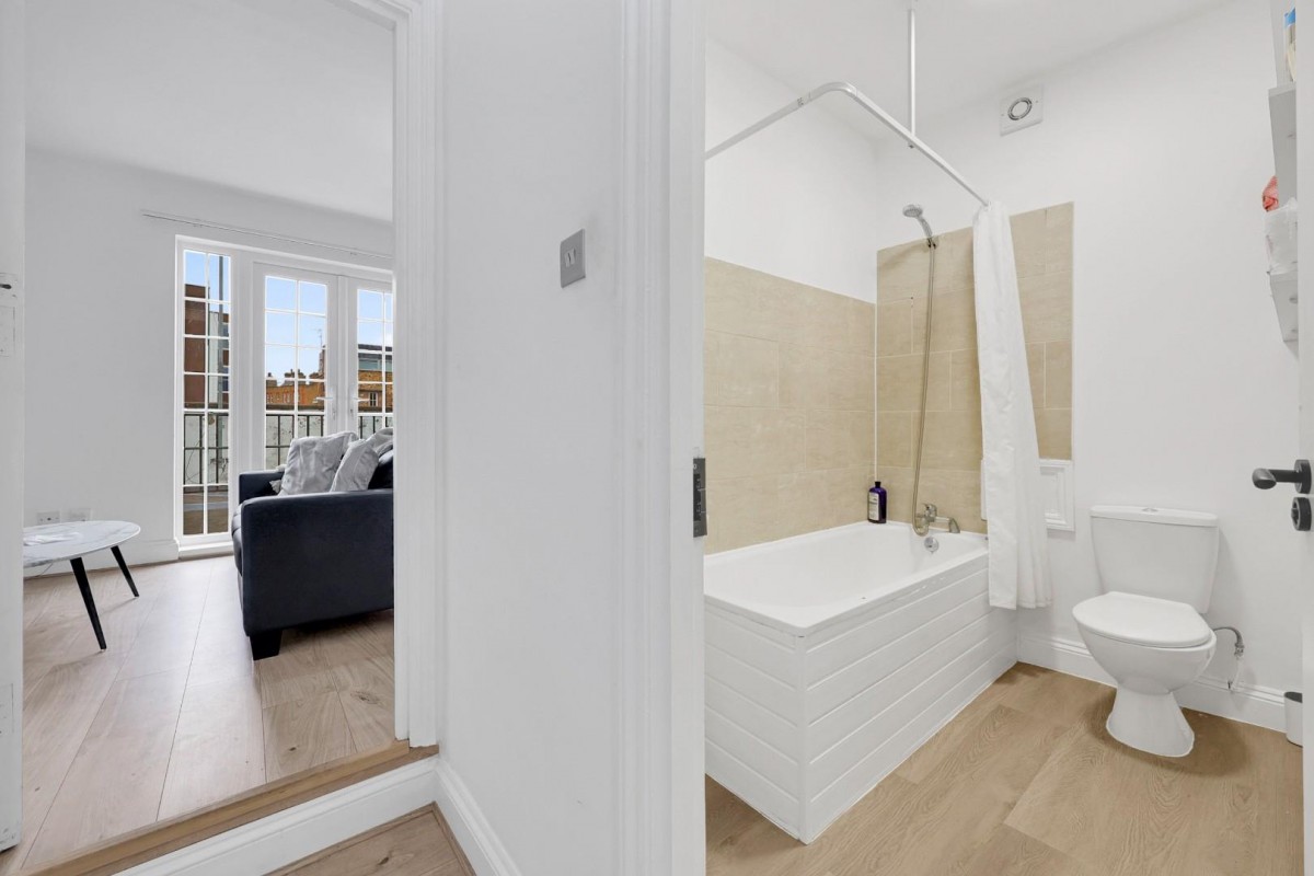 Sylvester Path, Hackney Central, E8