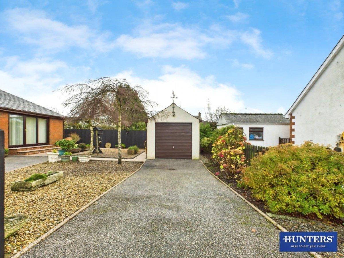 The Swallows, 4 Holmlea, Ashyards Road, Eaglesfield, Lockerbie, DG11