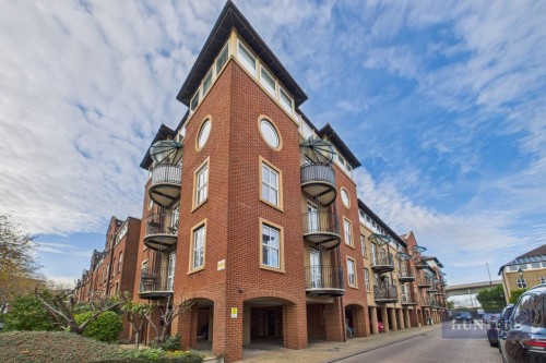 Asturias Way, Ocean Village