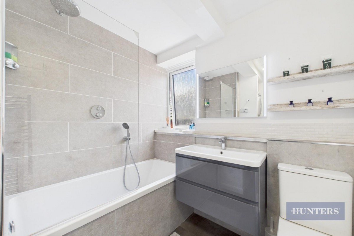 Asturias Way, Ocean Village