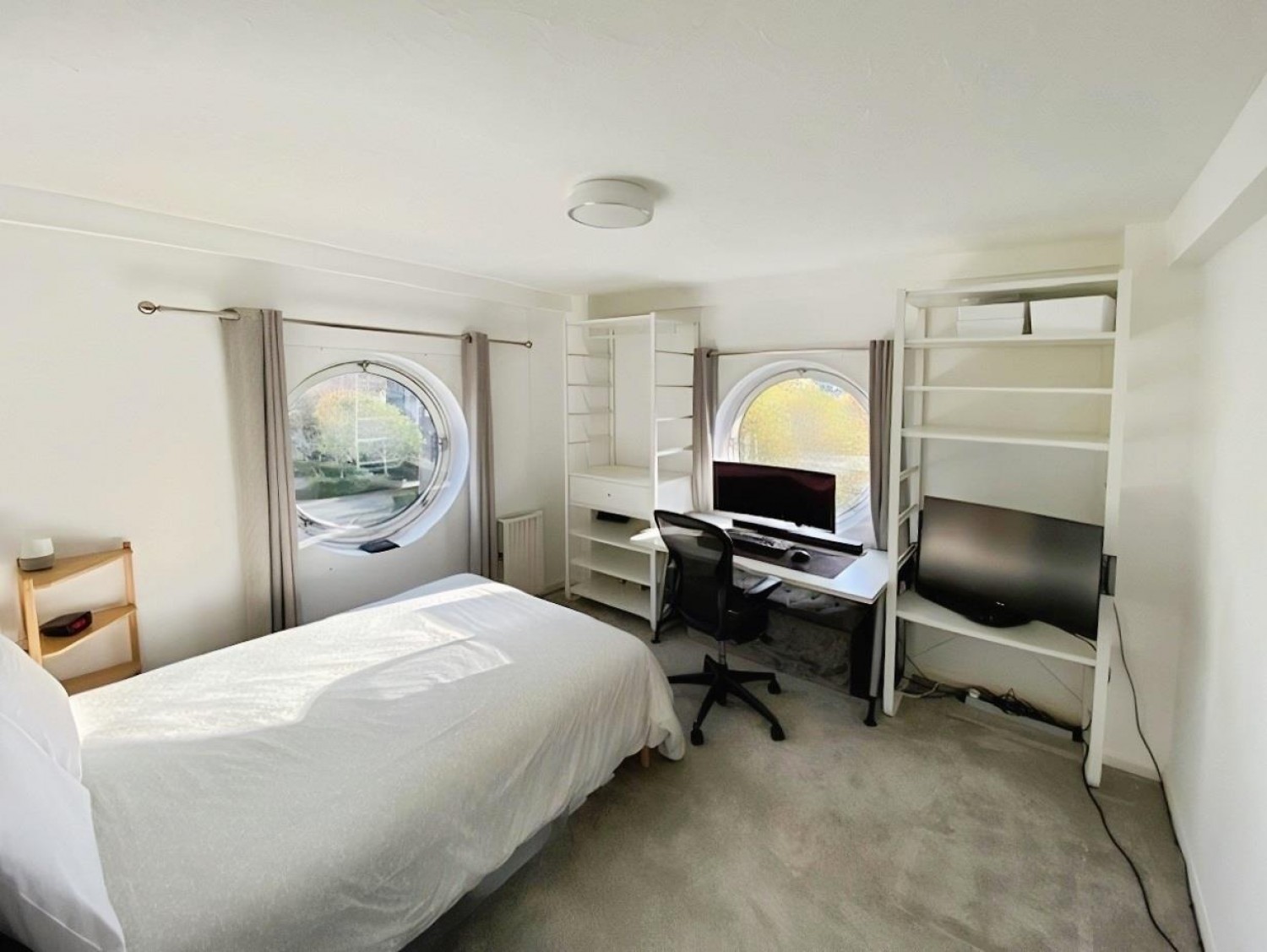 Asturias Way, Ocean Village