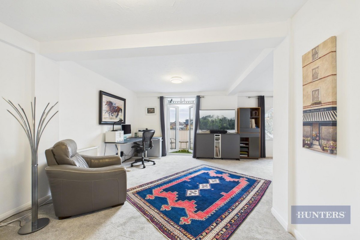 Asturias Way, Ocean Village