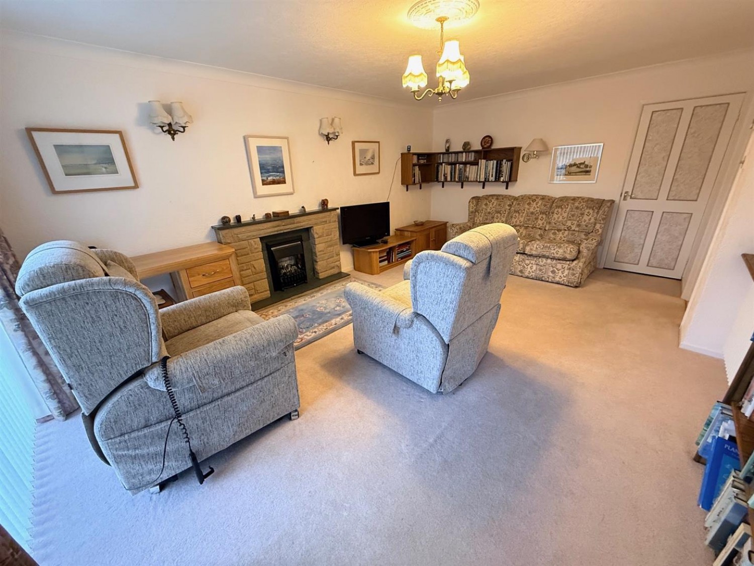 Vicarage Road, Wollaston, Stourbridge, DY8 4NP