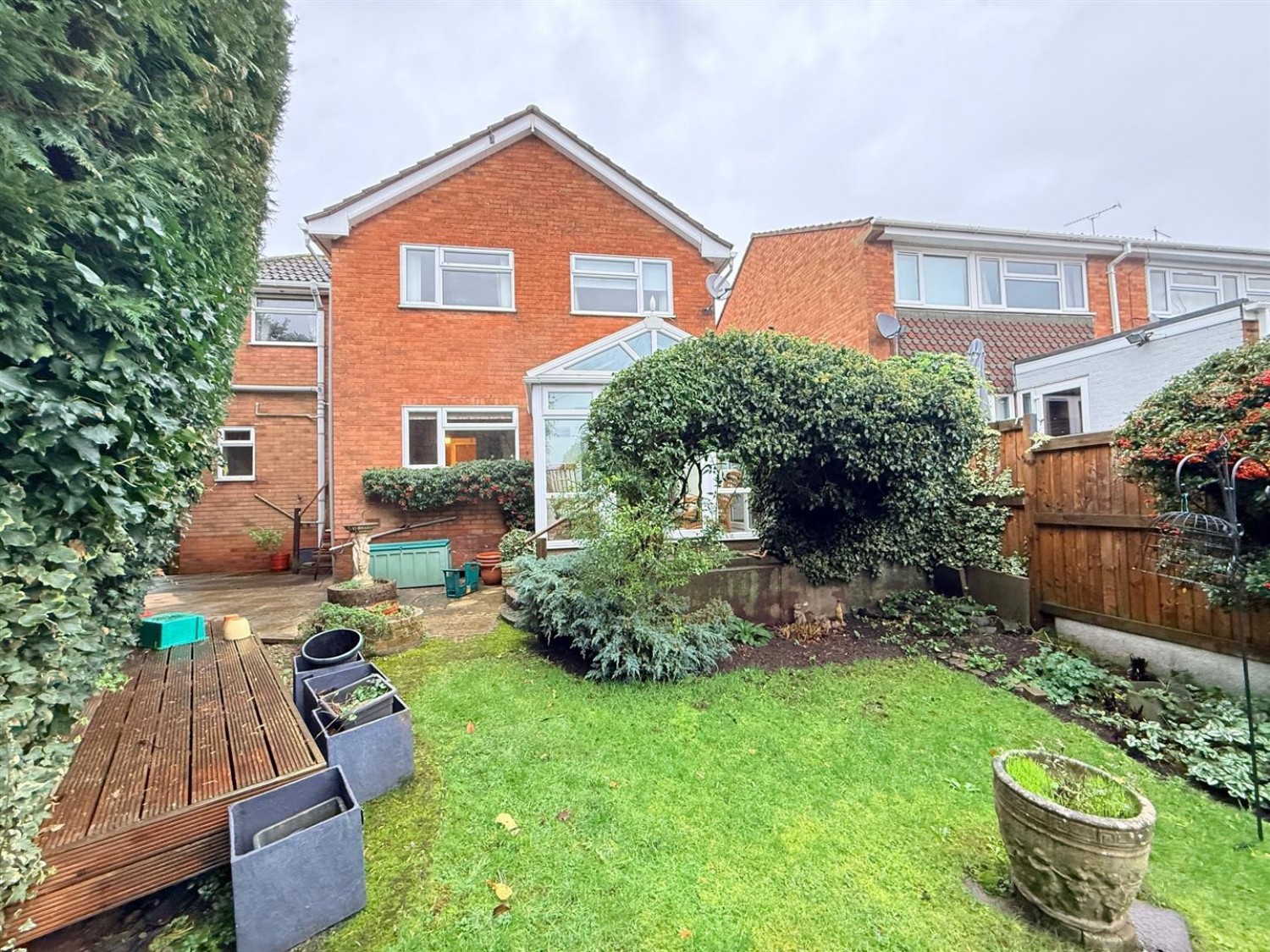 Vicarage Road, Wollaston, Stourbridge, DY8 4NP