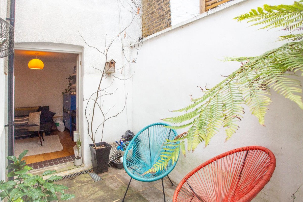 Londesborough Road, London, N16