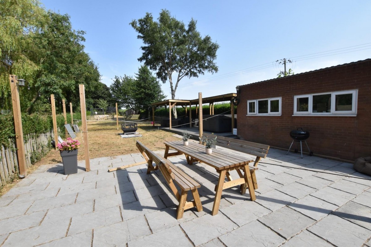 Flixborough Road, Burton-upon-Stather, Scunthorpe, Lincolnshire