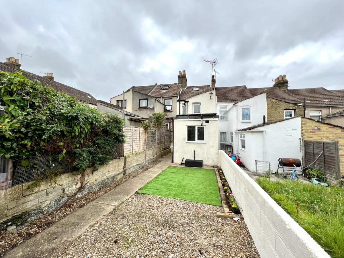 Albany Road, Chatham