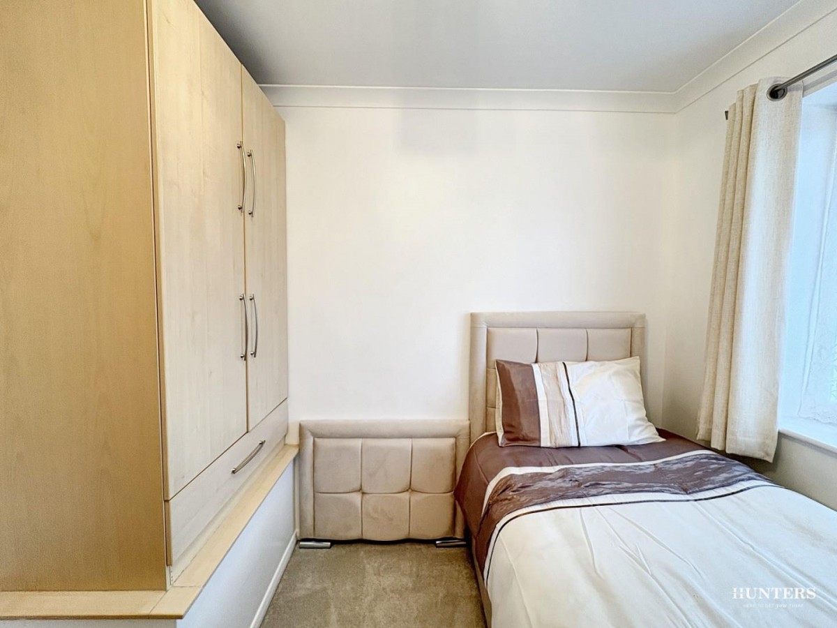 Henley Avenue, Dewsbury