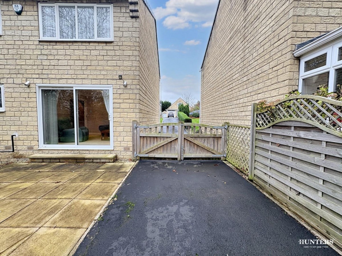 Henley Avenue, Dewsbury