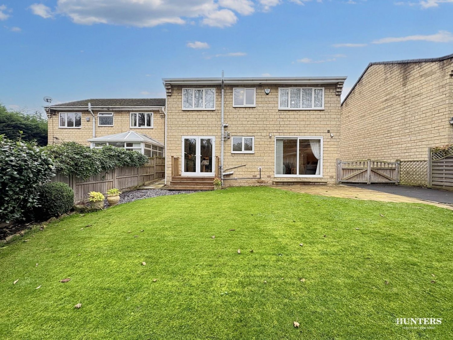 Henley Avenue, Dewsbury