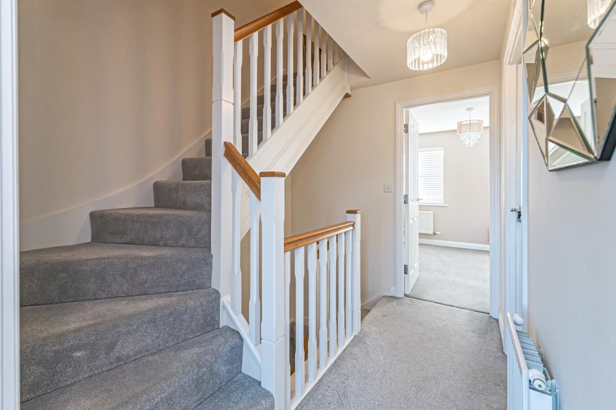 Wallis Drive, Leighton Buzzard