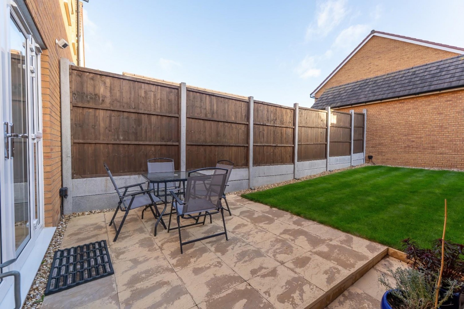 Wallis Drive, Leighton Buzzard