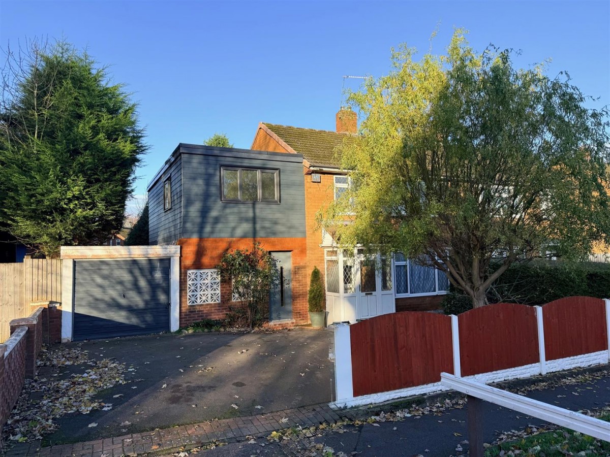 Bredon Avenue, Stourbridge, DY9 7NR