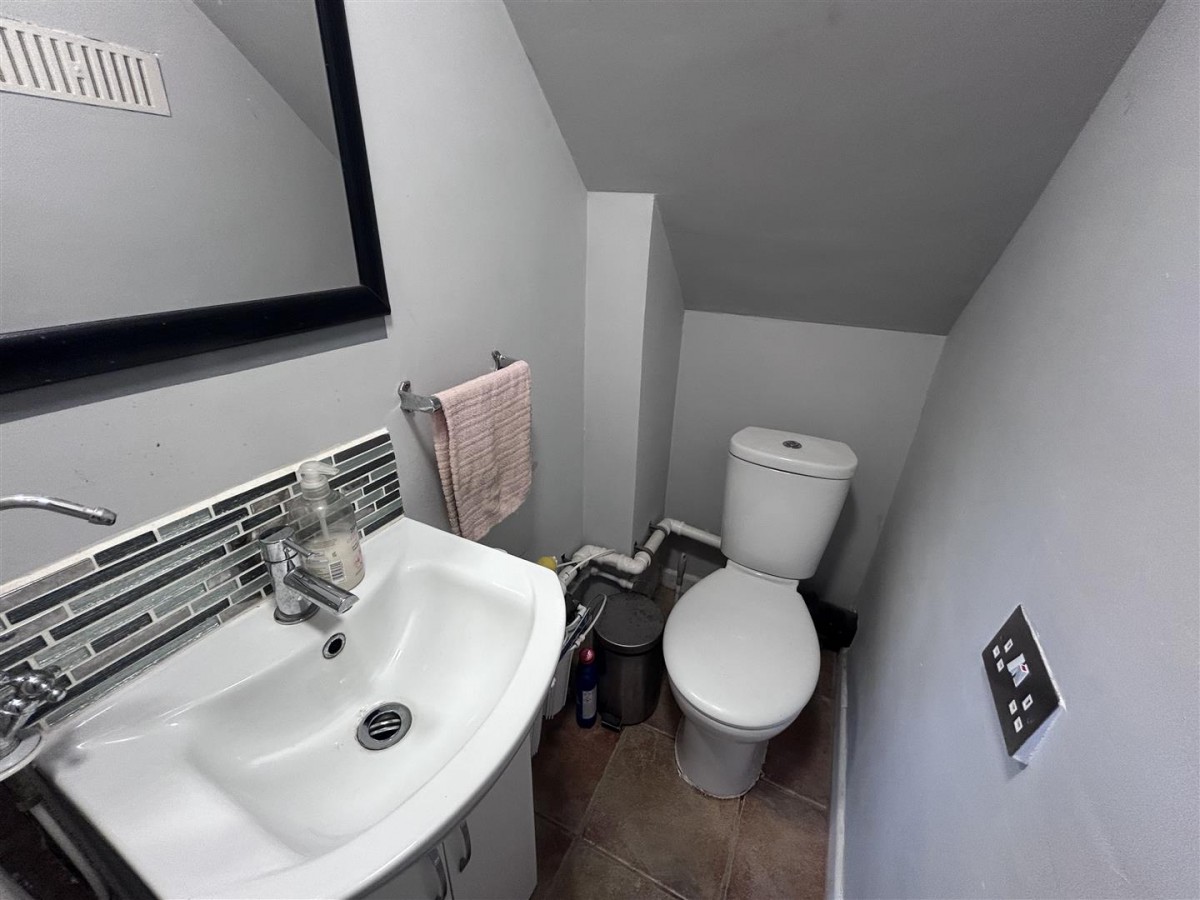 Bredon Avenue, Stourbridge, DY9 7NR