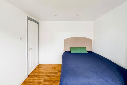 Matlock Crescent, Cheam