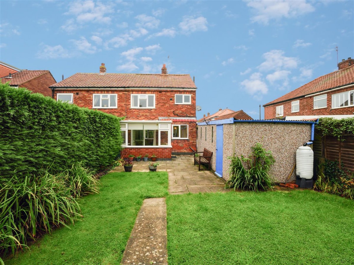 Thornfield Drive, Huntington, York