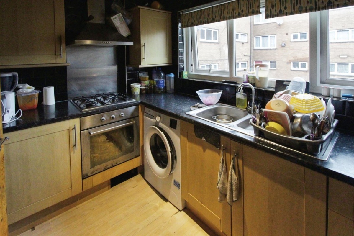 Longley Hall Road, Sheffield, S5 7EG
