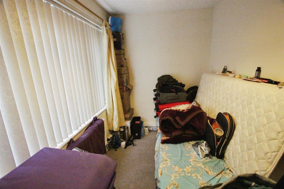 Longley Hall Road, Sheffield, S5 7EG