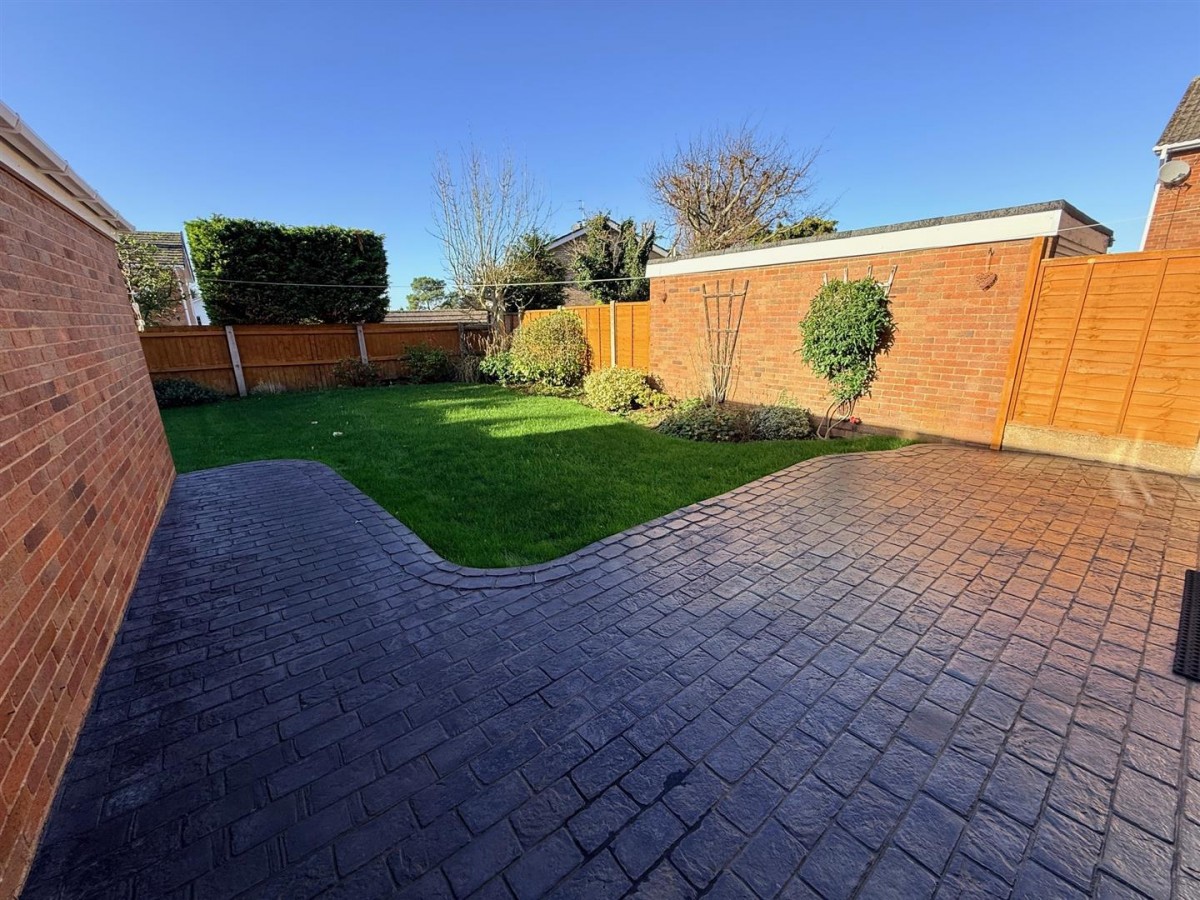 Hagley Road, Stourbridge, DY9 0RD