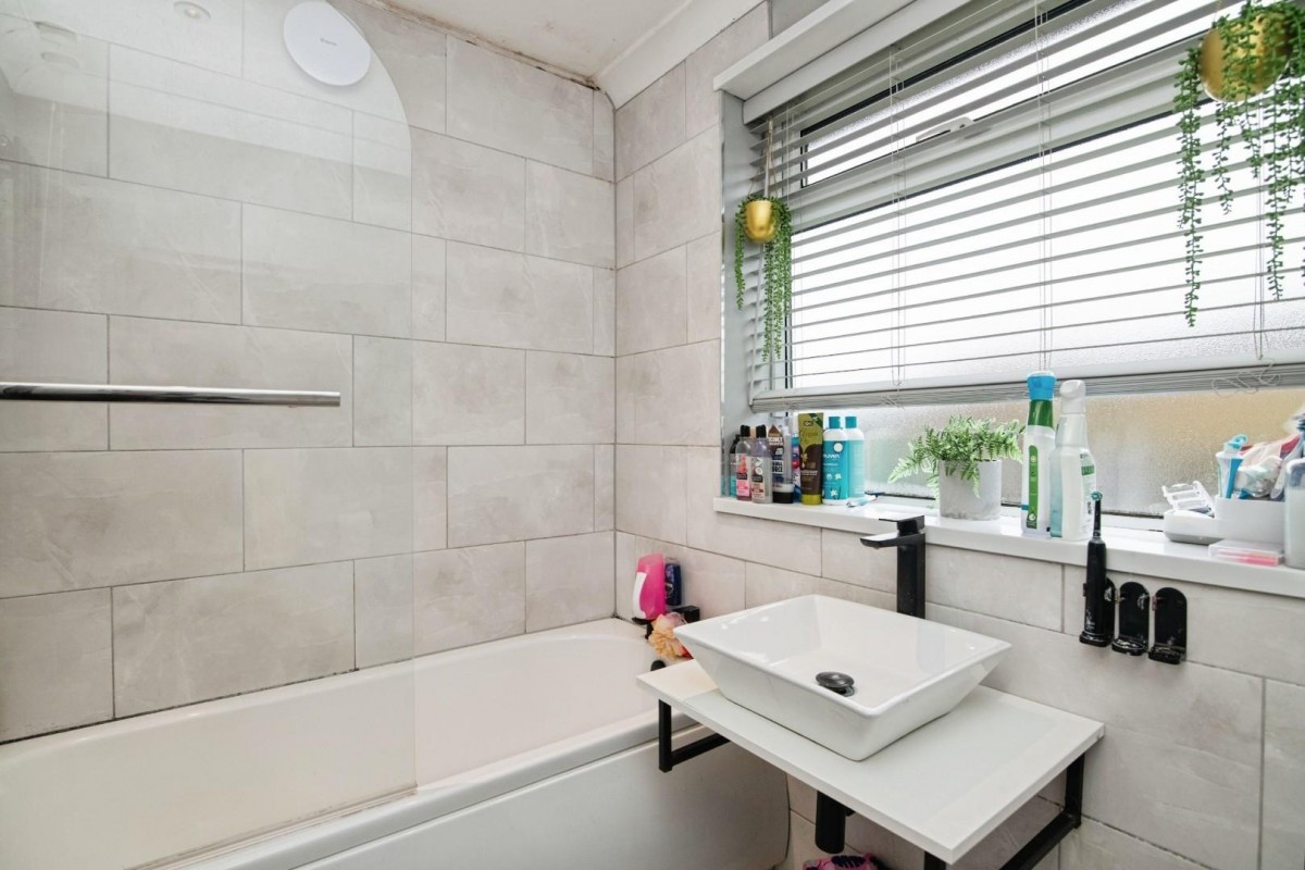 Cotwall End Road, Sedgley