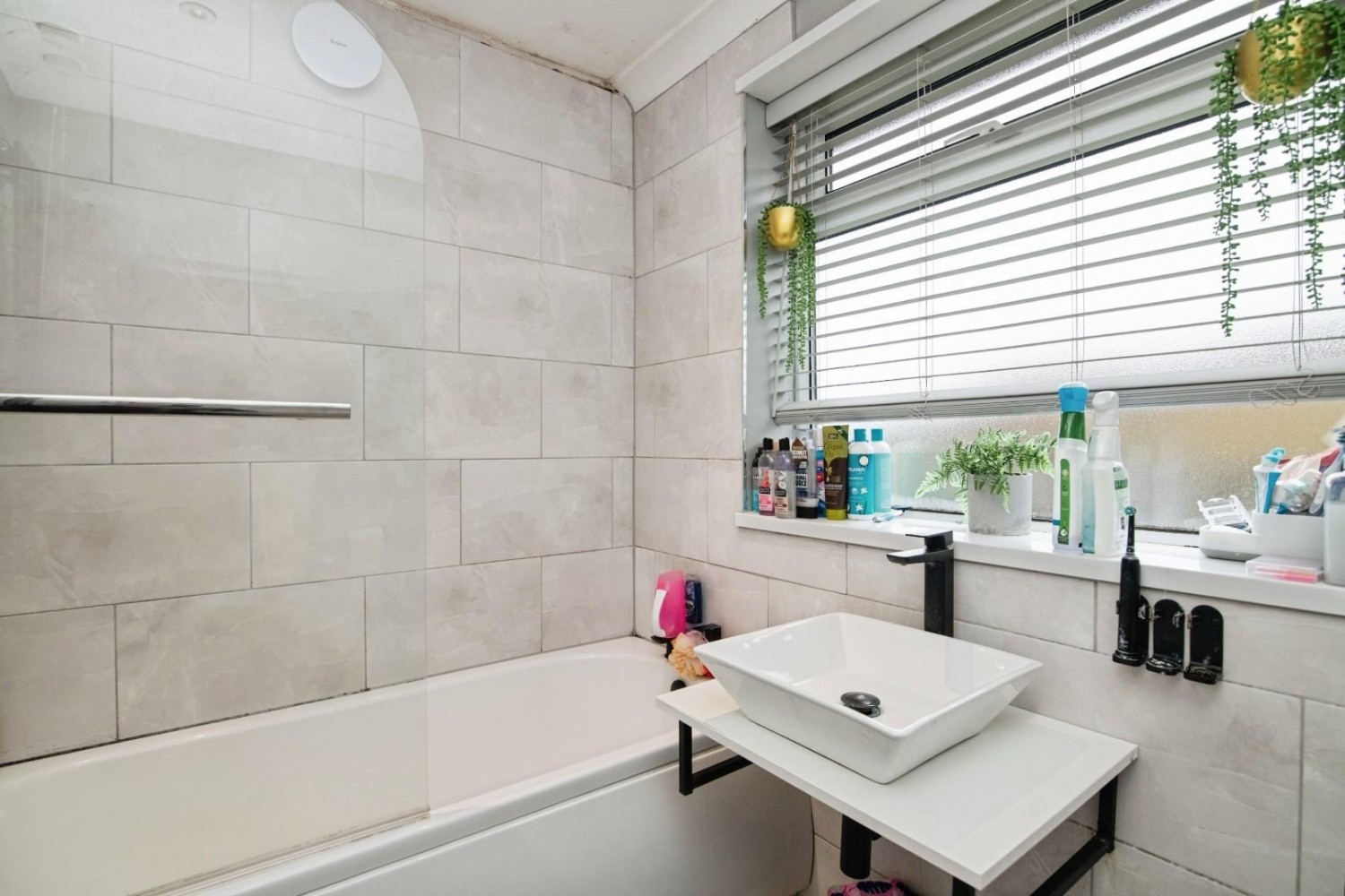 Cotwall End Road, Sedgley