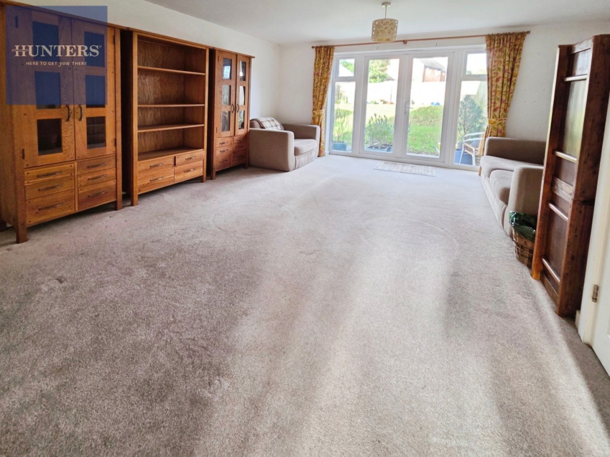 Wood Green, Bridgend