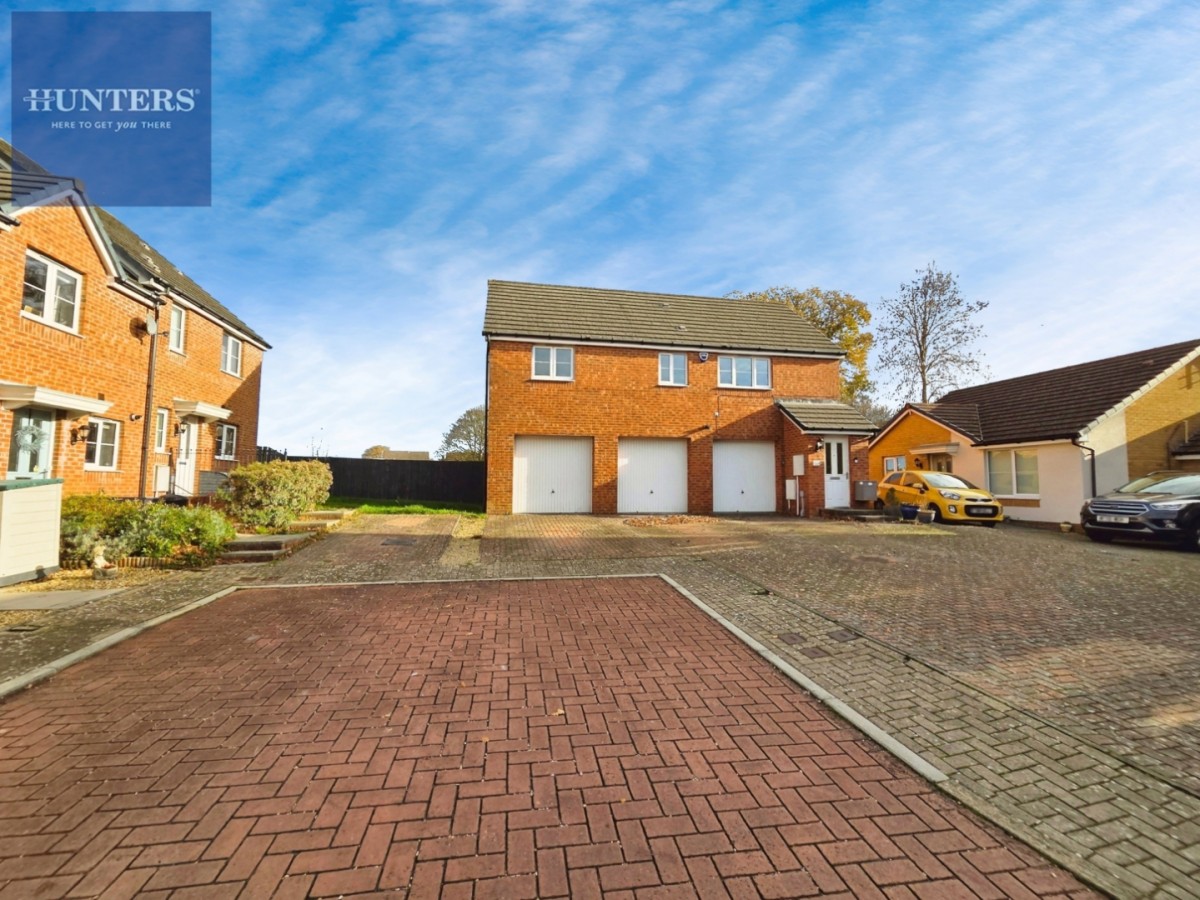 Wood Green, Bridgend