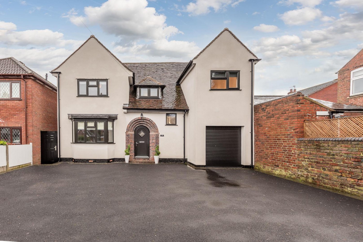 Cross Street, Kingswinford, DY6 9LY