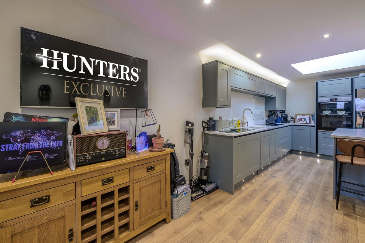 Cross Street, Kingswinford, DY6 9LY