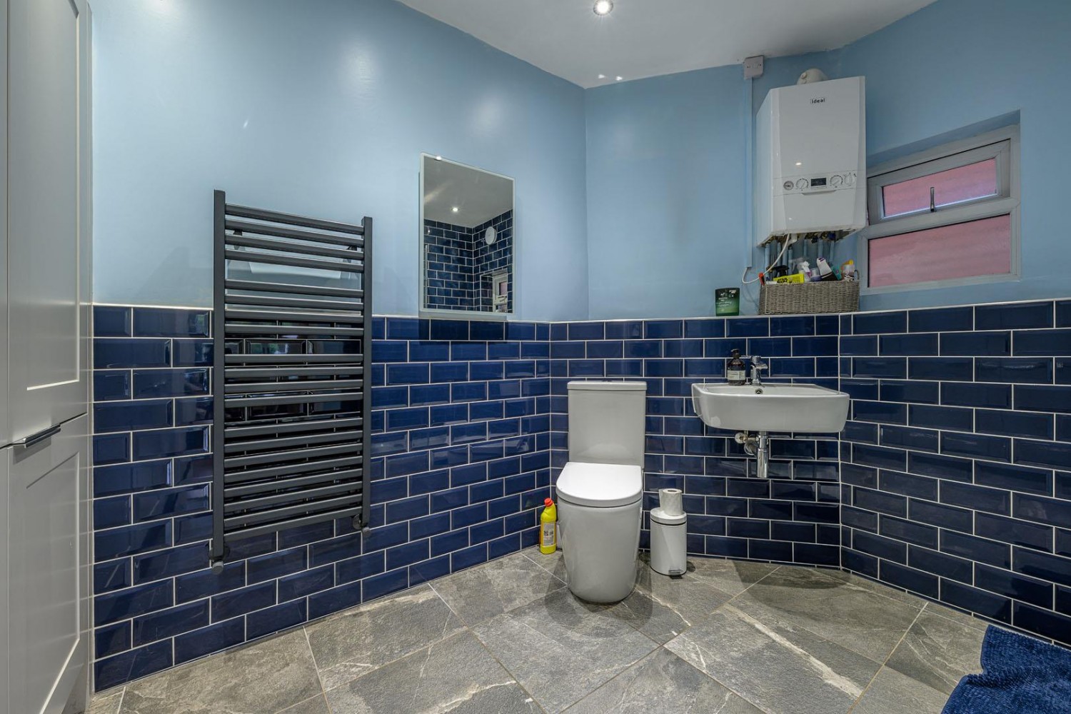 Cross Street, Kingswinford, DY6 9LY