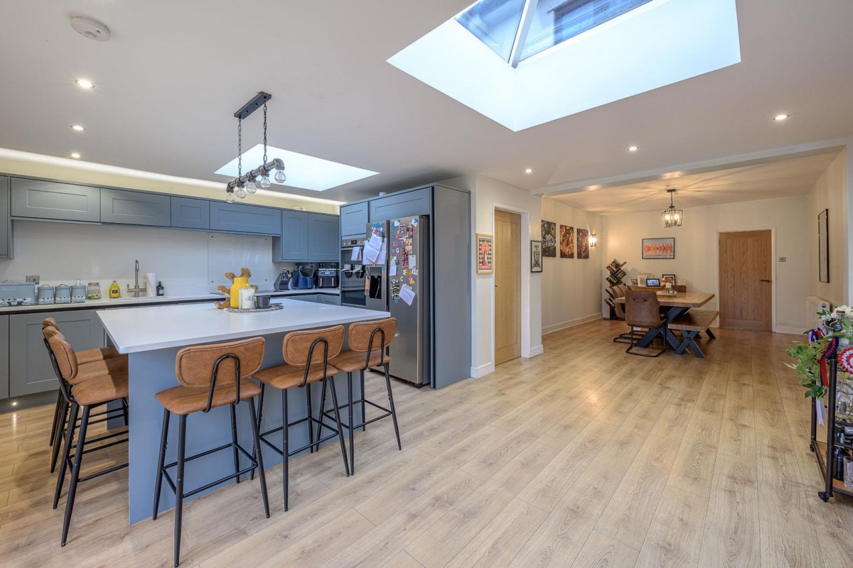 Cross Street, Kingswinford, DY6 9LY