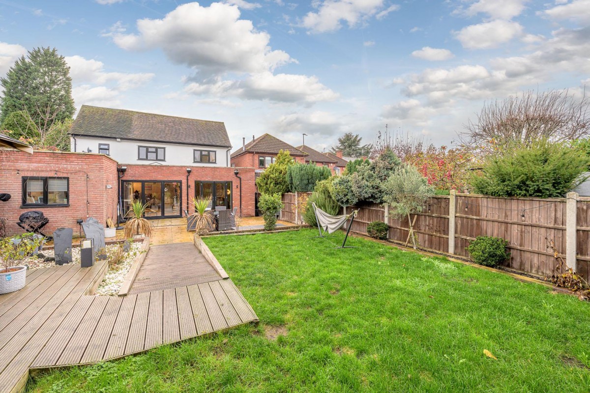 Cross Street, Kingswinford, DY6 9LY