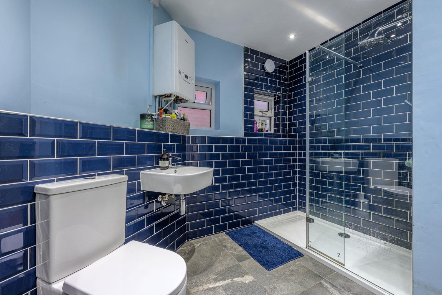 Cross Street, Kingswinford, DY6 9LY