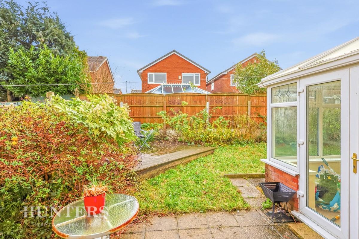 Bealcroft Close, Milnrow OL16 3XD