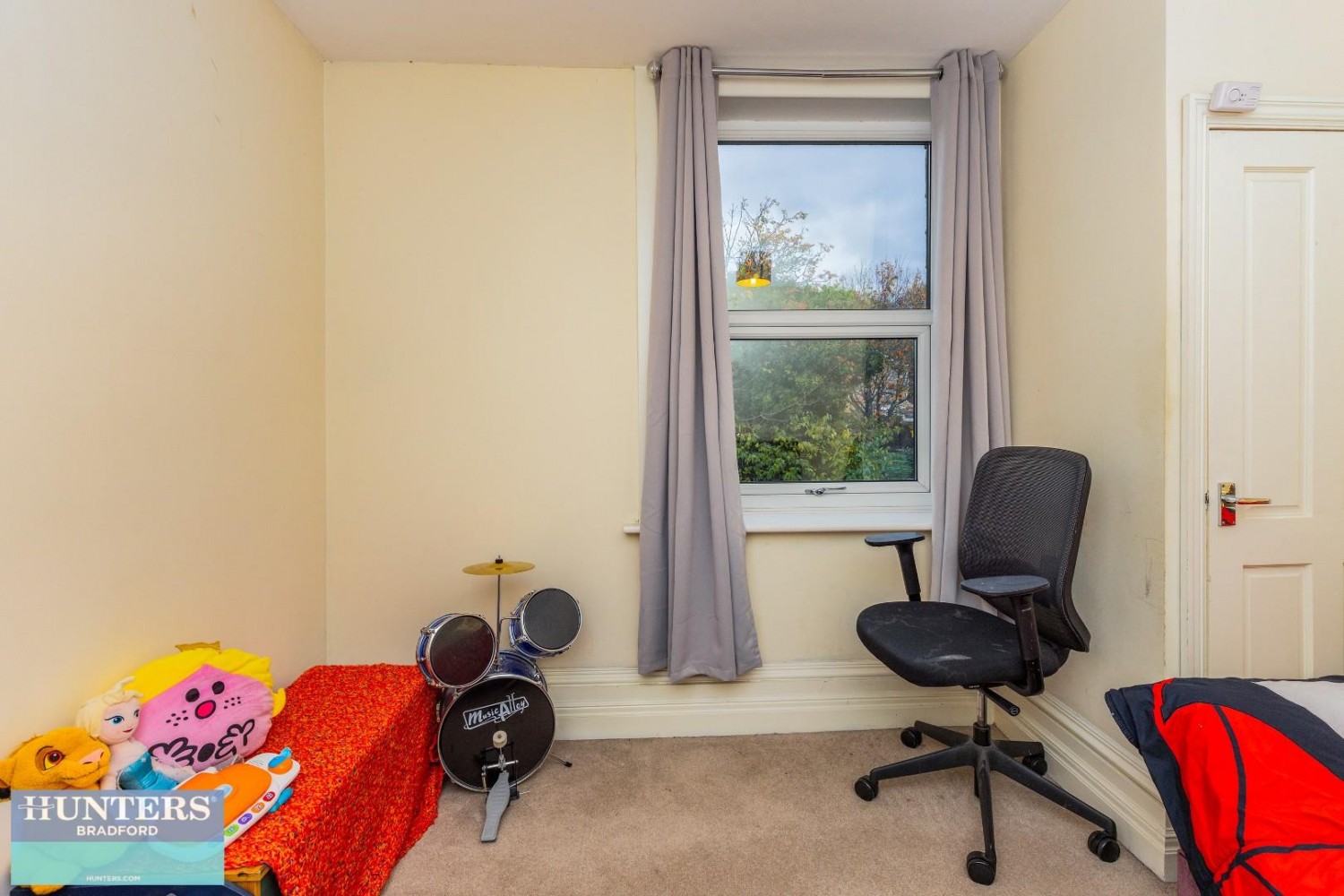 Bradley Road, Huddersfield, West Yorkshire, HD2 1XD