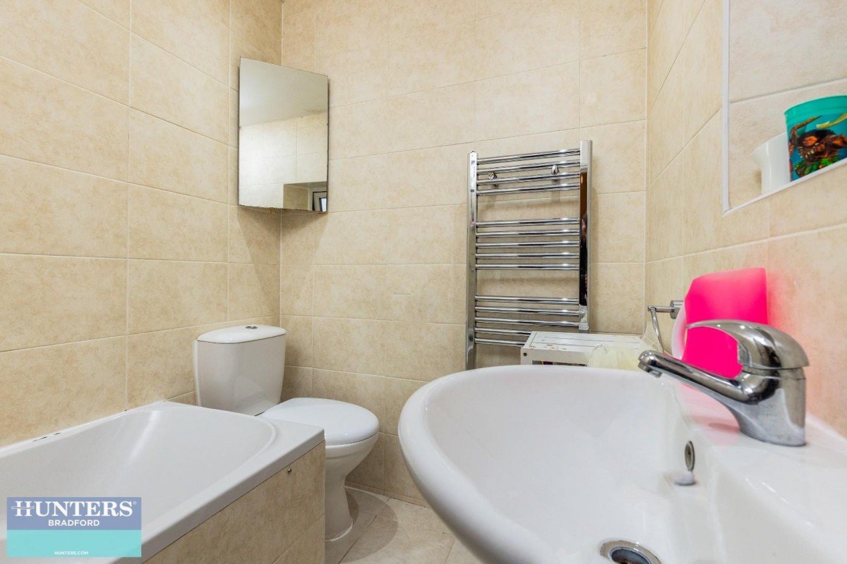 Bradley Road, Huddersfield, West Yorkshire, HD2 1XD