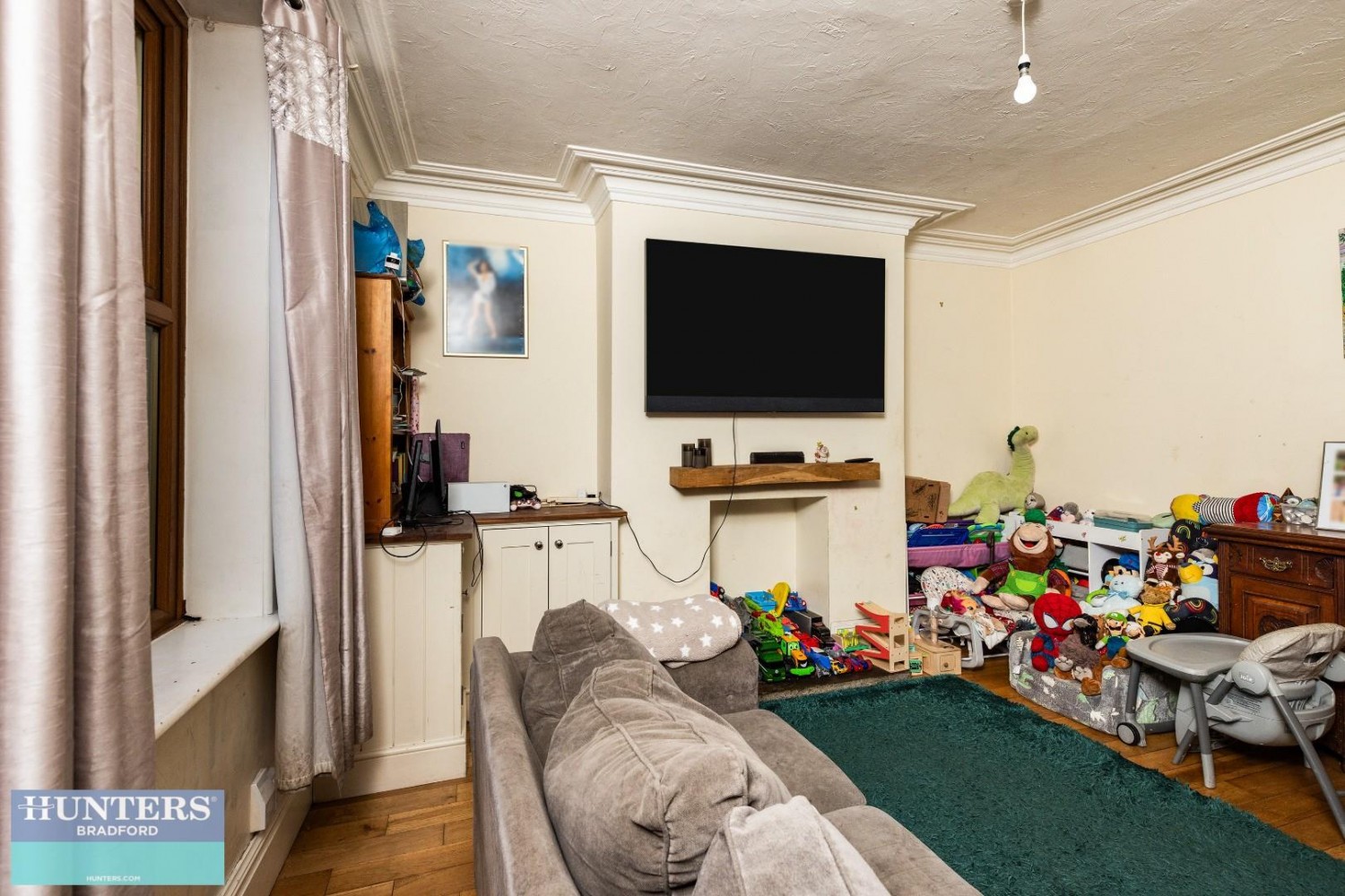 Bradley Road, Huddersfield, West Yorkshire, HD2 1XD