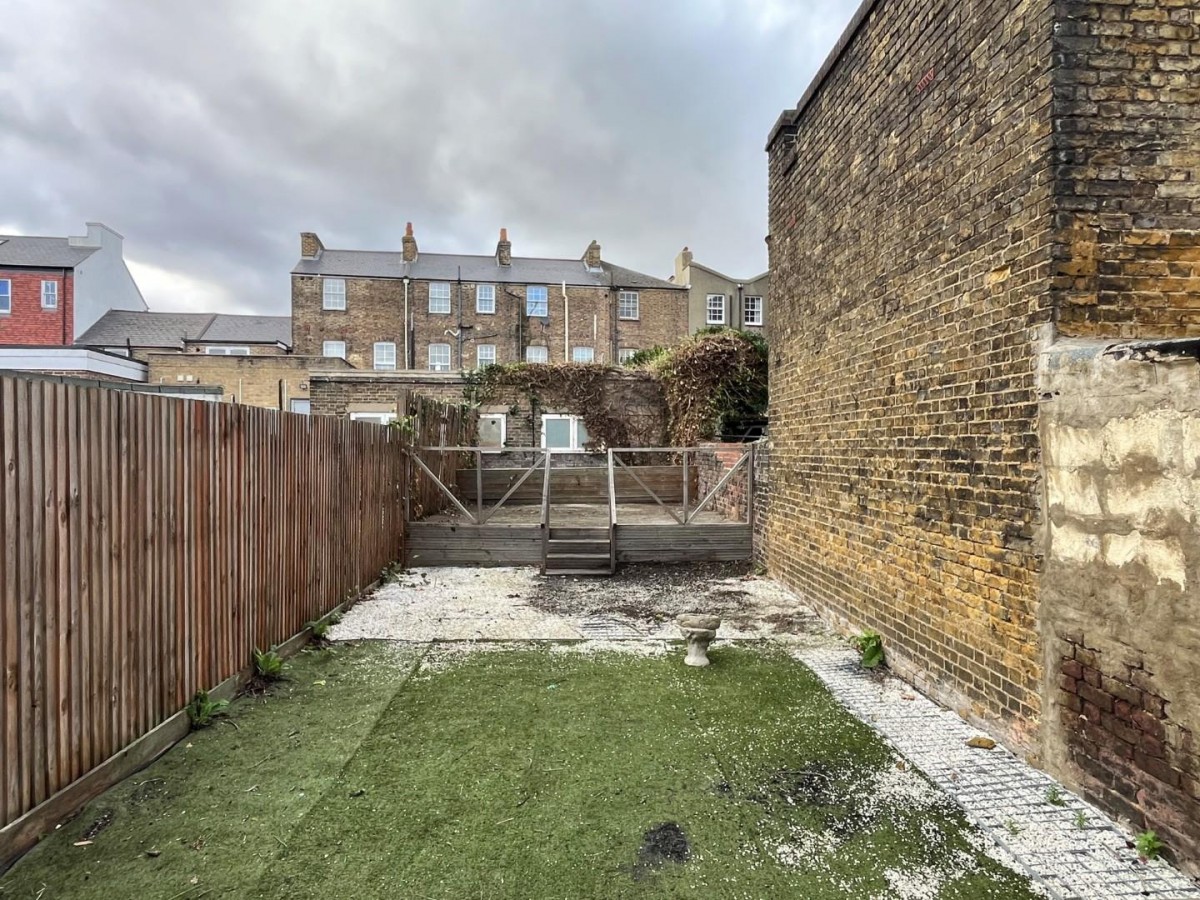 Edwin Street, Gravesend, DA12 1EH