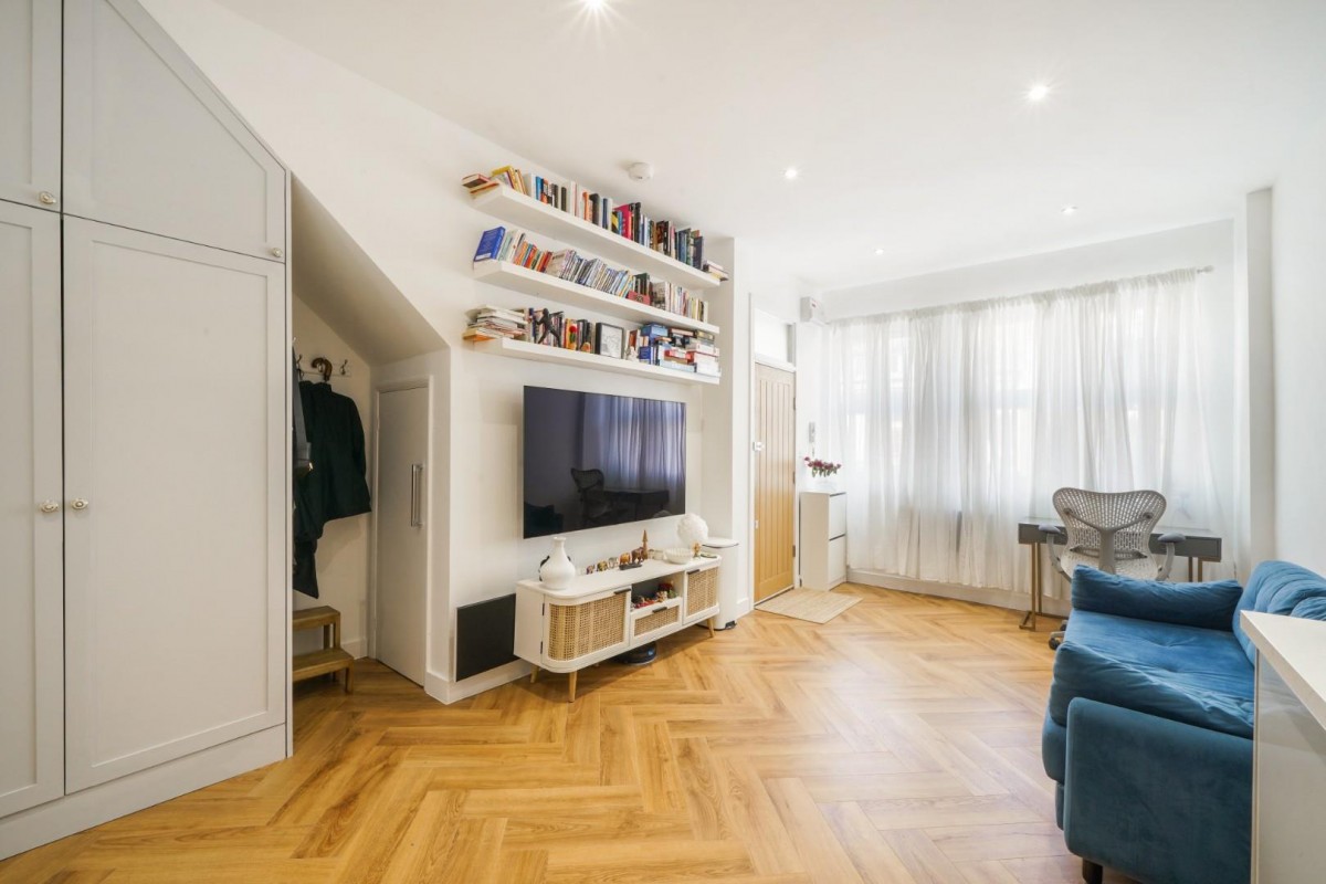 Mount Pleasant Crescent, London, N4