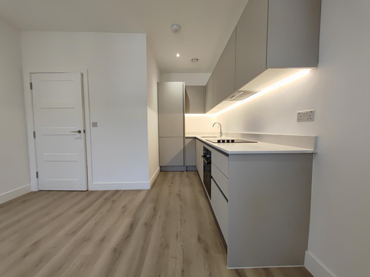 Peach Street, Wokingham