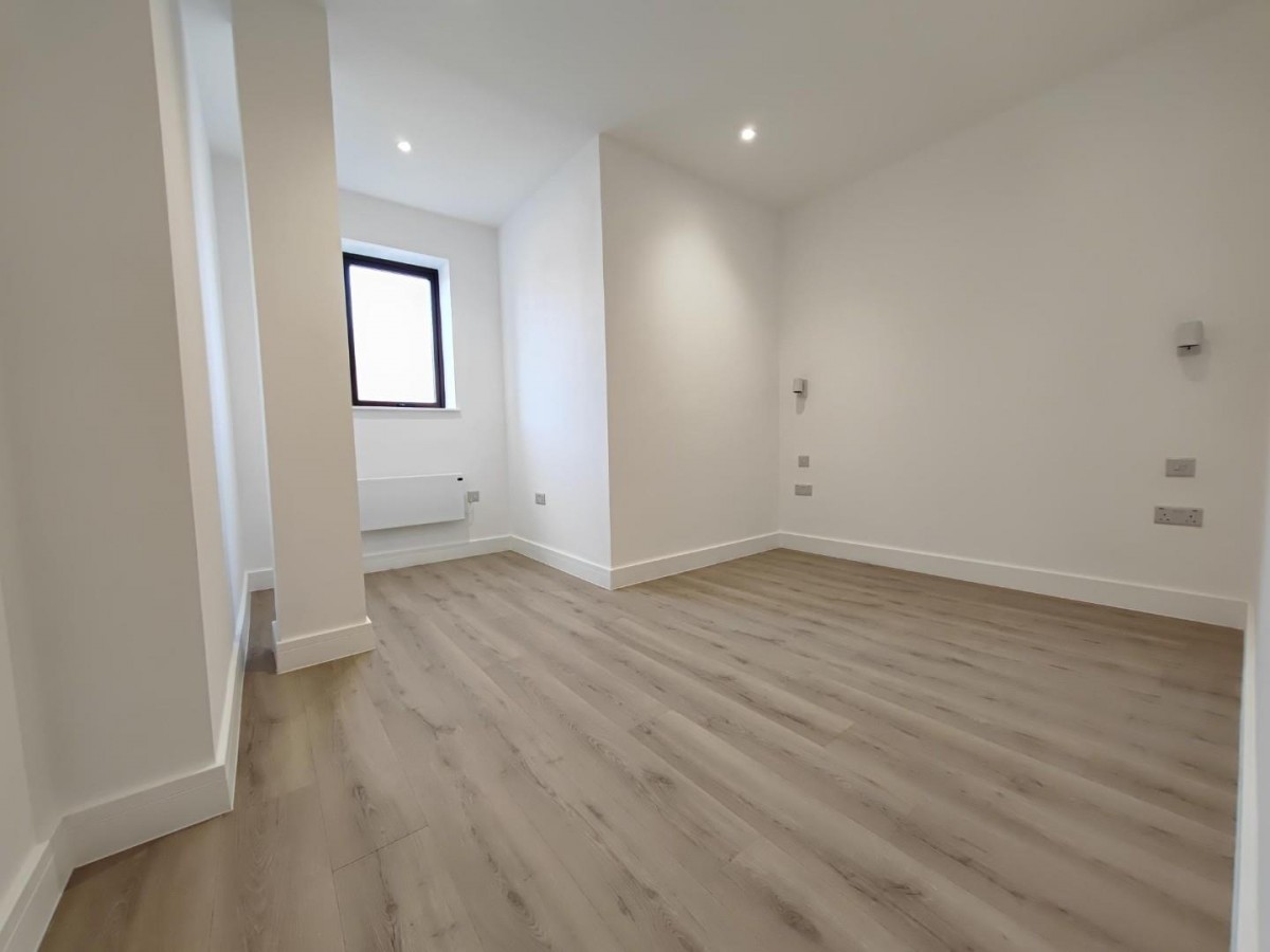 Peach Street, Wokingham