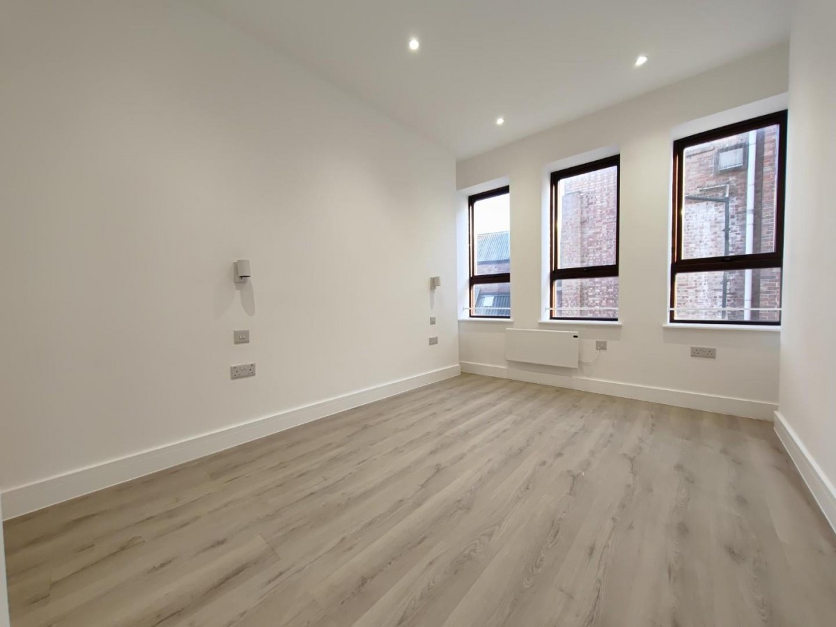 Peach Street, Wokingham