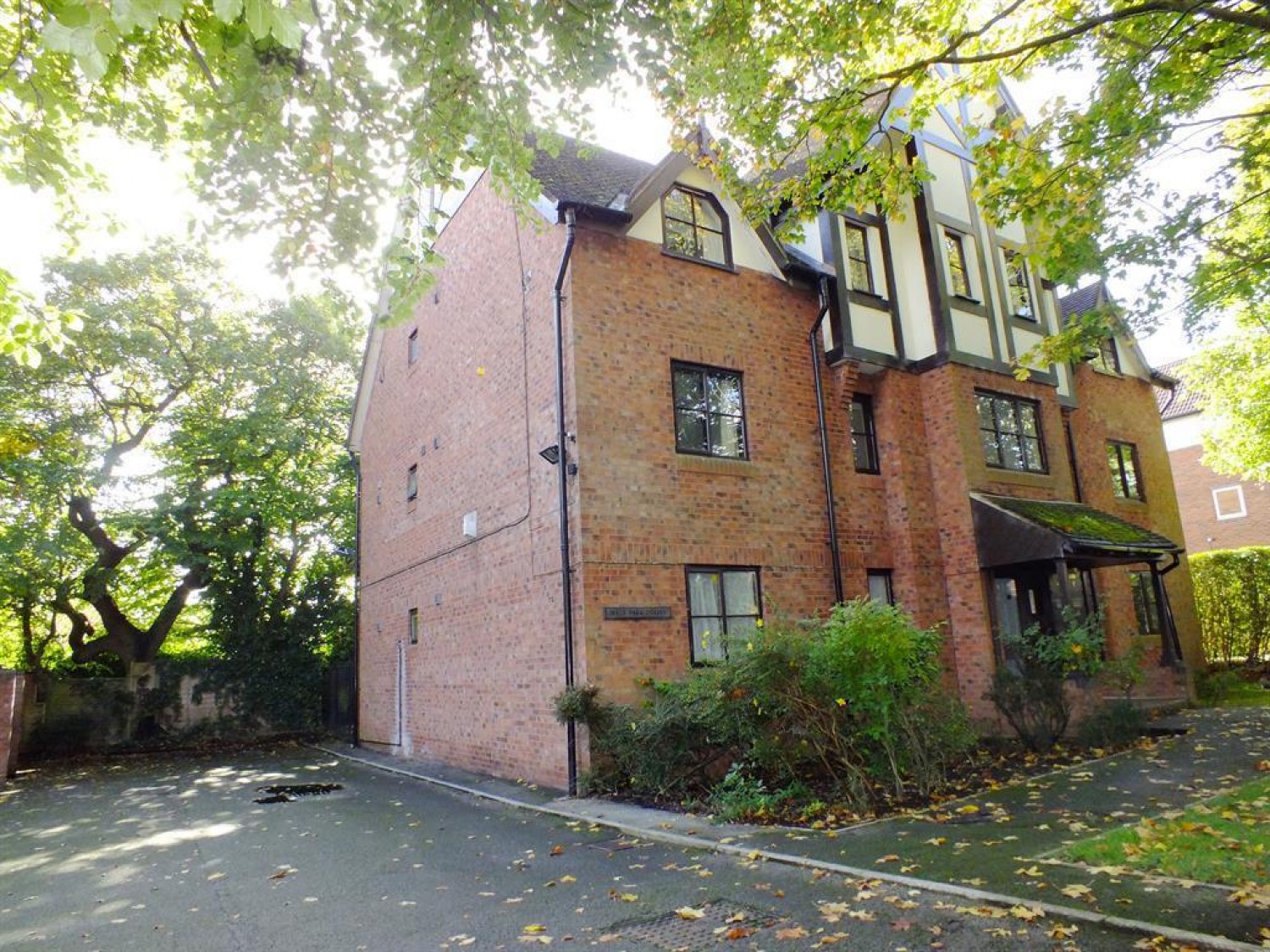 West Park Court, Arncliffe Road, Leeds