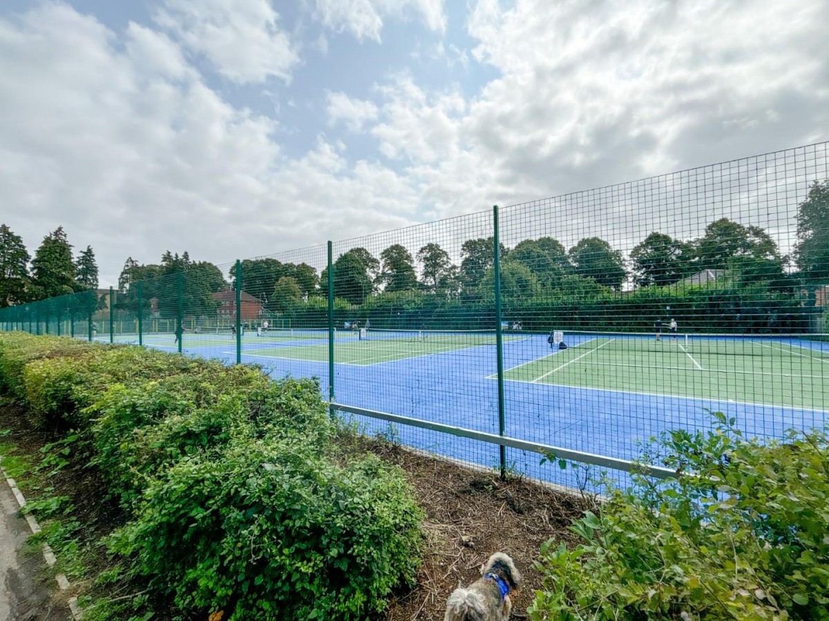Stoneleigh Crescent, Bristol