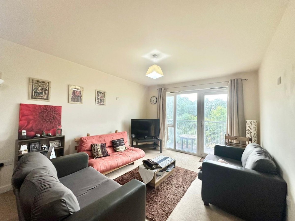 Canalside Gardens, Southall