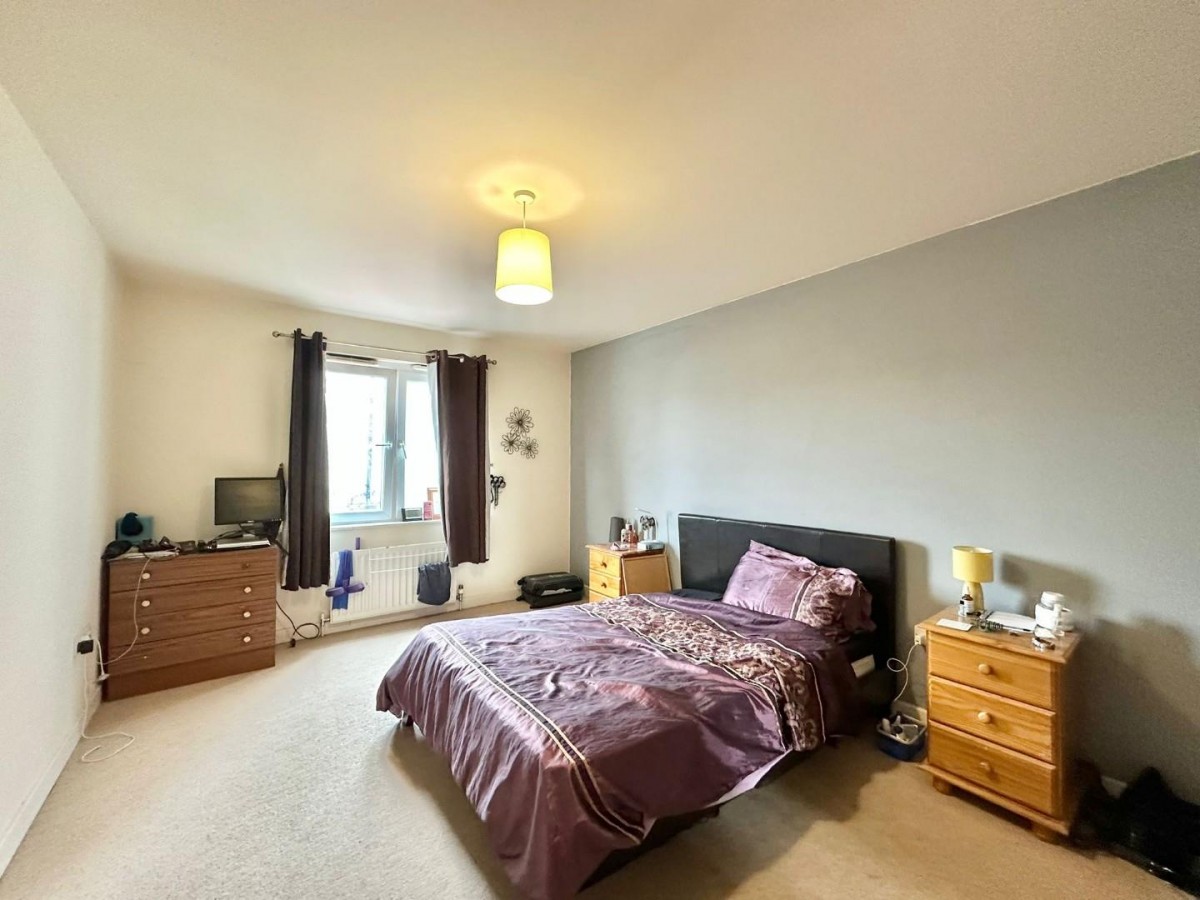 Canalside Gardens, Southall